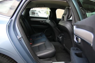 Volvo S90 2.0 T5 Momentum Business Pro / 31