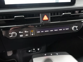 Kia EV6 Light Edition 63 kWh  - Stoel-/stuurverwarming - Apple CarPlay/Android Auto - Navigatie - Cruise Control - Fabrieksgarantie tot 03-2032 / 30
