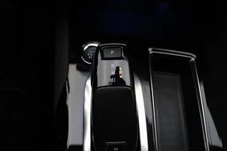Peugeot 5008 1.2 PureTech Allure Pack Business | AUTOMAAT | 7-Zits | Dodehoek Detectie | Navigatie | Achteruitrij Camera | / 33