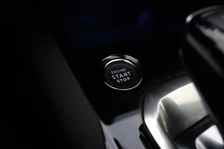Peugeot 5008 1.2 PureTech Allure Pack Business | AUTOMAAT | 7-Zits | Dodehoek Detectie | Navigatie | Achteruitrij Camera | / 34
