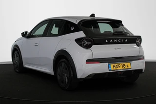 Lancia Ypsilon 1.2 Turbo Hybrid 110pk / 5