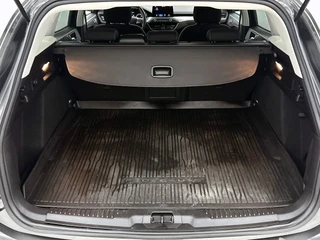 Ford Focus Wagon 1.5 EcoBoost Active Business Automaat | Adaptive Cruise | Stoelverwarming | Camera | Parkeersensoren | Trekhaak / 25