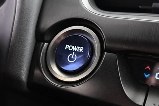 Lexus UX 250h AWD F Sport Premium / 49