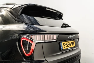 Lynk & Co 01 1.5 Plug-in Hybrid 262 Pk I Black Pack 360 Camera | Panoramadak I 75 km Elektrisch I NL Auto I 20 inch. LMV l 1e eigenaar / 45