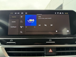 Citroën C4 145pk Hybride Plus (Camera - LED - Navigatie - Automatische Airco - Parkeersensoren - Apple Carplay) / 23