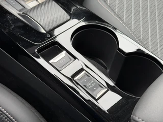 Peugeot 208 Allure 1.2 Hybrid 110PK e-DCS6 Automaat Navigatie, Rondomzichtcamera, Climate Control, Cruise Control, Parkeersensoren / 30