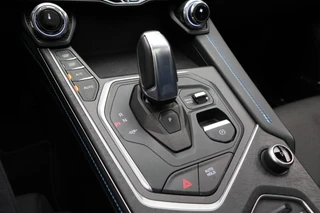 Lynk & Co 01 1.5 261PK Plug-in Hybrid Pano/dak Apple/Carplay Adaptive/Cruise / 14