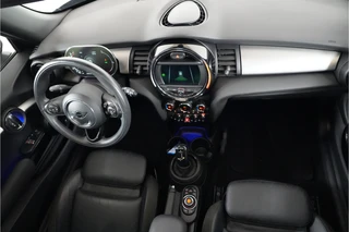 MINI 3-deurs 1.5 Cooper Chili  | Pano | Leder | Stl. verw. | PDC | Sportstoelen | / 2