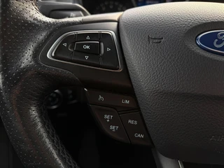 Ford Focus Wagon 1.5 Titanium NAVI - STOELVERWARMING / 25