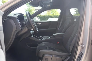 Volvo XC40 T4 Recharge Core Bright | Stoelverwarming | Trekhaak | Parkeercamera  | Keyless / 21