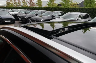 Volvo XC60 T8 Recharge AWD Momentum | Leder | Panoramadak | Parkeercamera | Keyless / 20