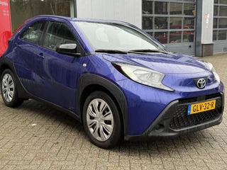 Toyota Aygo X PLAY NL-AUTO APPLE/ANDROID DAB+ AD-CRUISE AIRCO CAMERA / 2