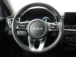 Kia XCeed 1.5 T-GDi DynamicPlusLine 160pk  Airco - Apple Carplay/Android Auto - Cruise Control - Verwarmde Voorstoelen - Dodehoekdetectie Fabrieksgarantie tot 03-2031 / 35