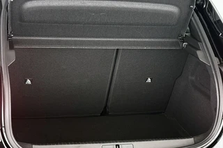 Lancia Ypsilon 1.2 Turbo Hybrid 110pk / 9