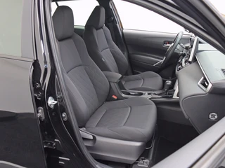 Toyota Corolla Cross Hybrid 140 Active Navigatie | Camera | Carplay / 17