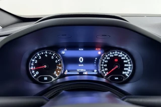 Jeep Renegade 1.3T DDCT Limited Automaat | Trekhaak | Climate control | Hoge instap | Dakrails | DAB Radio | Lichtmetalen velgen | Cruise control / 31