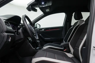 Volkswagen T-Roc 1.5 TSI DSG Sport Adaptive l Camera l Virtual Cockpit / 12
