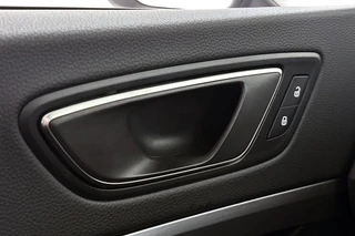 SEAT Ateca 1.5 TSI FR Business Intense Automaat Trekhaak Pano Leder Stoelverwarming / 47
