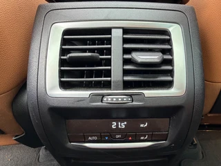 BMW IX3 M SPORT pakket 80 kWh, panoramadak, SOH 98,2 %,vol opties, 1 e eigenaar,conjac sport leder, Origineel NL auto met nap / 33
