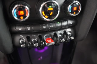 MINI 5-deurs 1.5 Cooper Chili  Navigatie Full-led CruiseControl / 11