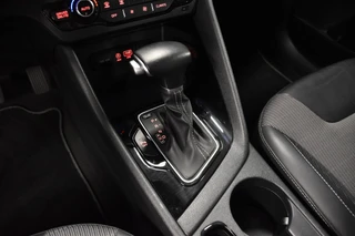 KIA Niro 1.6 GDi Hybrid 141pk DCT6 First Edition TREKHAAK / 17