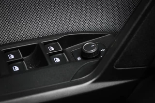SEAT Leon Sportstourer 1.5 eTSI Style Launch Edition | LED | STUUR / STOEL- VERWARMING | DAB / 25