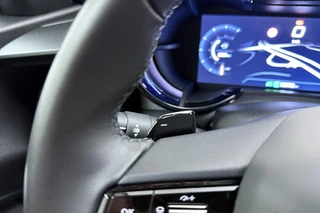 Alfa Romeo Junior 1.2 Turbo 145pk Hybrid Automaat Ibrida Speciale | Navigatie | Adapt. Cruise control | Climate control | Elektrische achterklep | Keyless | LED Matrix koplampen | 18" Lichtmetalen velgen / 24