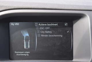 Volvo V60 2.0 T4 Summum 191 pk Luxury Line Winter | Vol | NL-Auto | Trekhaak | Open dak | Standkachel | Elekt.stoelen | Camera | LED/Xenon | 4-Seasons / 22