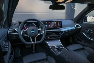 BMW 3 Series 330e | BTW | M-SPORT | ACC | HUD | 360 | MEMORY | KEYLESS | ELEK KOFFERKLEP | / 5