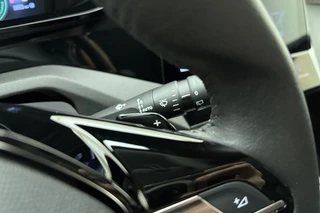 Peugeot 308 1.6 Plug-in Hybrid 180pk Automaat Allure Avantage | Navigatie | Apple Carplay/Android Auto | Achteruitrijcamera | Adapt. Cruise control | Climate control | Keyless entry | Stoel- en stuurverwarming / 32