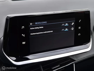 PEUGEOT 2008 1.2 PURETECH ACTIVE/LED/CARPLAY/CRUISE/PDC/BLUETOOTH / 34