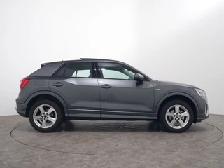 Audi Q2 35 TFSI 150PK S LINE S-TRONIC  | Panoramadak | Cruise Adaptief | Camera | Elektr. achterklep / 16