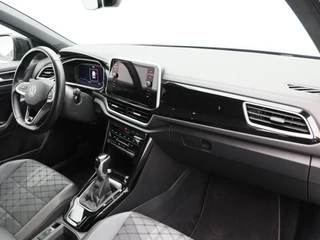 Volkswagen T-Roc 1.5 TSi R-Line Business 150 Pk Automaat | Trekhaak | Carplay | Virtual Cockpit | Adaptive Cruise | Keyless | Elektrische Achterklep | 18 Inch / 40