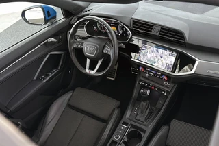 Audi Q3 45 TFSI e S Line / 45