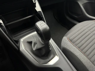 Peugeot 208 1.2 PureTech Active Pack Full-Led | Cruise | Carplay&Android / 24