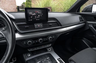 Audi Q5 2.0 TFSI Quattro Sport S Line Edition 252 PK Aut. Pano Stoelverwarming Xenon 19'' / 14