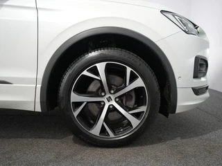 SEAT Tarraco 1.4 TSI e-Hybrid PHEV FR | 245 PK | Pano | Zwenkhaak | 360 | ACC / 27