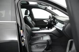 Audi Q7 55 TFSIe 381pk quattro Pro Line S Leder Memory Sluithulp B&O Panoramadak Camera Stoel + Stuurverwarming Luchtvering Navigatie 2x S-Line / 14