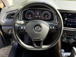 Volkswagen T-Roc 1.5 TSI Style | 51.000KM !! | Camera | Trekhaak | Keyless | Adaptive | CarPlay | / 10