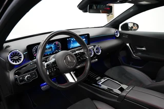 Mercedes-Benz A-Class 250 e Star Edition LIMITED ACC PDC Panoramadak Sfeerverlichting AMG NAP / 5