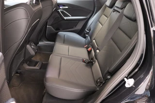 BMW X1 sDrive18i High Executive Automaat  / Widescreen Display / Stoelverwarming / Leder / Climate Control / Driving Assistant Plus / Cruise Control / Leder / Achteruitrijcamera / 17 Inch / Adaptieve LED koplampen / 15