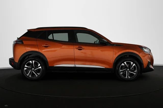 Peugeot e-2008 EV Allure Pack 50 kWh Stoelverwarming Camera Apple CarPlay / 31