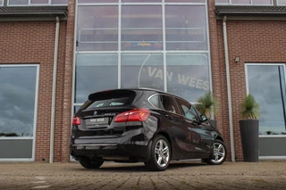 BMW 2-serie Active Tourer 225xe Luxury | Driving Assistant Plus | Panoramadak | Fileassistent | Active Cruise control | Head-up | HiFi audio | Sportstoelen | Rijstrooksensor | Keyless entry / 6