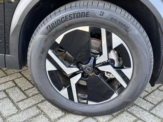 Peugeot 2008 1.2 Hybrid 145 GT / Alcantara / Full-Option / ACTIE / 6+2JR Garantie / 11