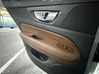 Volvo V60 2.0 T6 Recharge AWD R-Design / 360 camera / Panoramadak / Leder / head-up / Harman-Kardon / 43