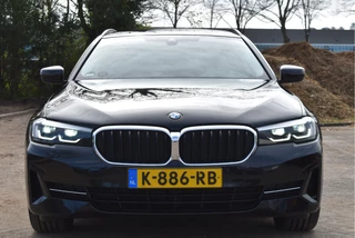BMW 5 Series Touring 520i Executive Edition Facelift  | NL-Auto | Elekt.trekhaak | Historie | Carplay | Navi | DAB | Full LED | Zeer netjes / 4