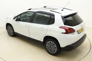 Peugeot 2008 1.2 PureTech Blue Lion 110pk | Navigatie | Panoramadak | Airco | Cruise Control | Parkeersensoren Achter | Bluetooth | Mistlampen / 5