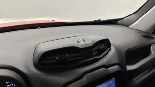 Jeep Renegade 1.0T Longitude CRUISE CARPLAY NAVI ECC DAB. / 33