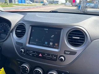 Hyundai i10 1.0I Comfort '' Infotainmentsystem - USB - CC - Elektrische ramen '' / 17