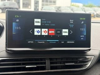Peugeot 3008 1.6 HYbrid 225 Allure  | LED | Apple/Android | DAB | Keyless | PDC v+a incl. Camera | Standkachel / 36
